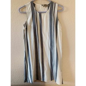 Cute striped top, like new condition